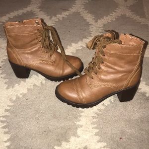 brown leather booties